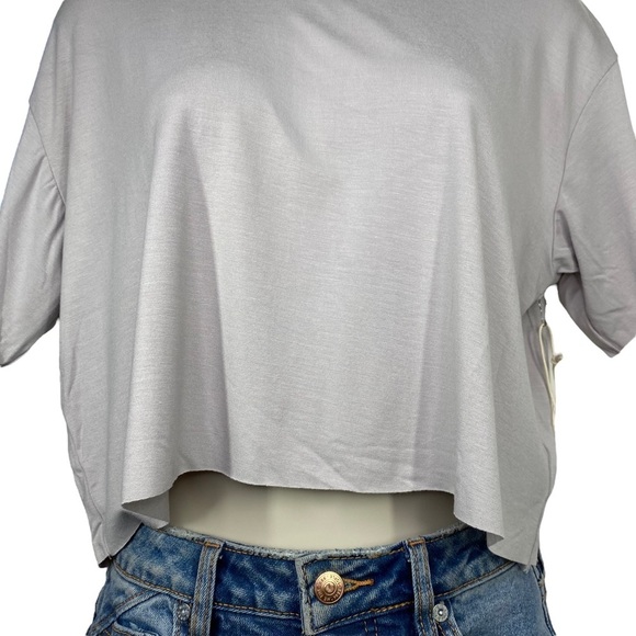 ALL THE WAYS NEW Sidney Boxy Raw Edge Crop Tee in Grey Size M - Picture 6 of 11